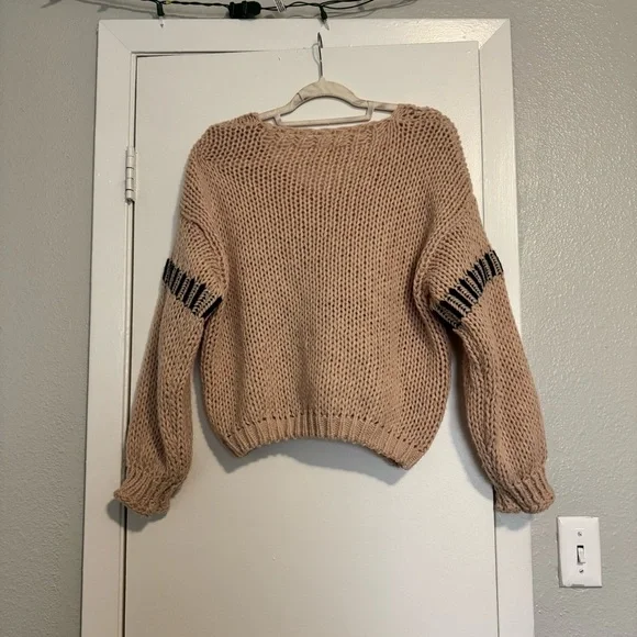 Sweater - Picture 2 of 6